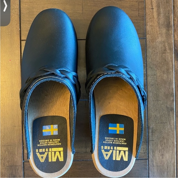 MIA leather platform slip on clog, New in box - Picture 5 of 6